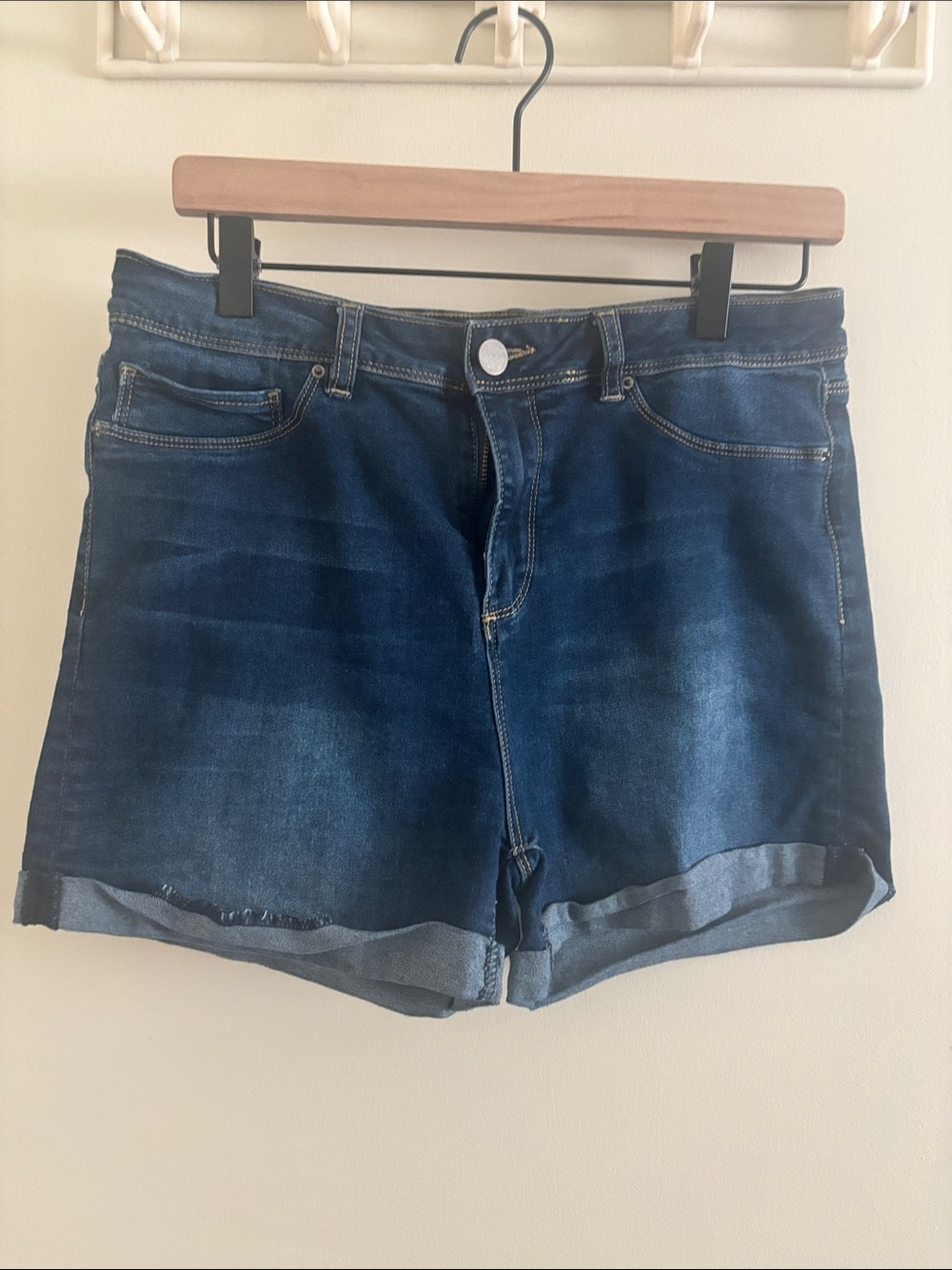 Fashion Nova Dark Blue Denim Roll-Hem Shorts